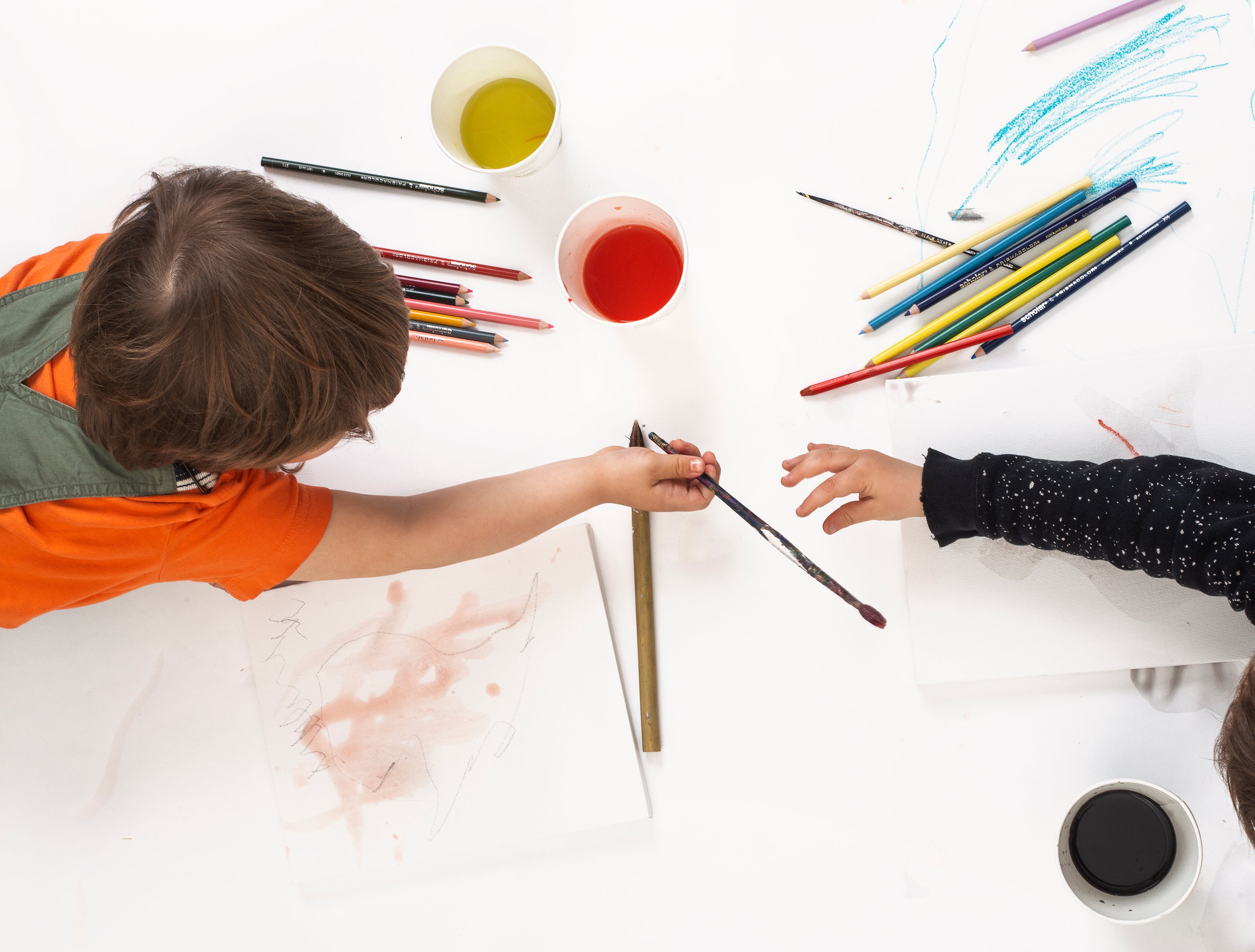 Niños-creatividad-bolas-magneticas